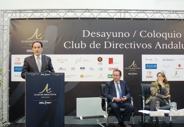 Desayuno coloquio del Club de Directivos Andalucía en el Instituto de Estudios de Cajasol