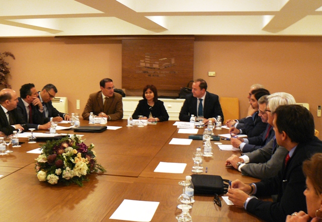 El Presidente de CEA y el Consejo Empresarial de Comercio se reúnen con la Directora General de Comercio de la Junta de Andalucía