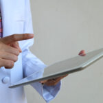 Un manual enfermero recoge los conceptos clave para el cuidado integral de la salud laboral.